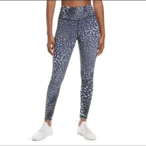 IVL Collective Leggings Womens Medium Blue Black Into the Wild Leopard Size 6 - Picture 1 of 5